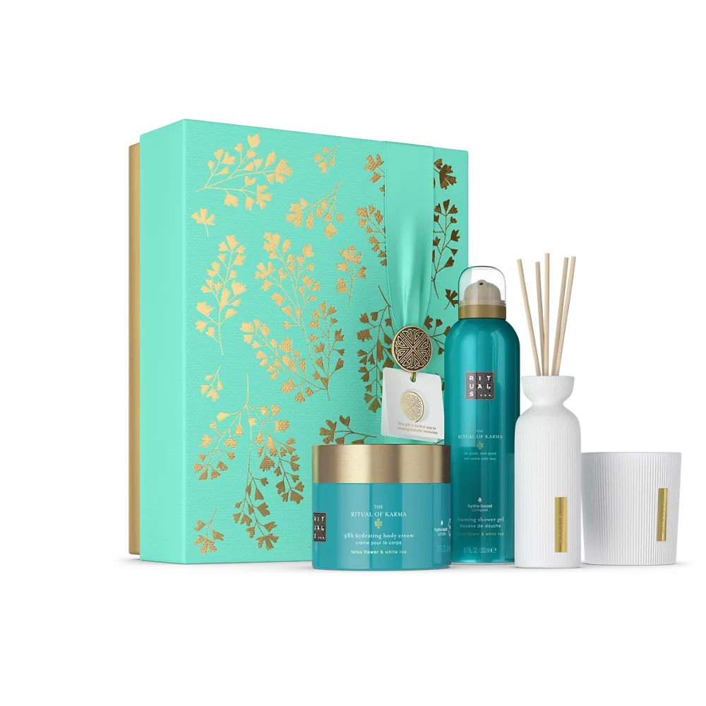 The Ritual of Karma Gift Set L foaming shower gel 200ml, body cream 200ml, scented candle 140g, mini fragrance sticks 70ml